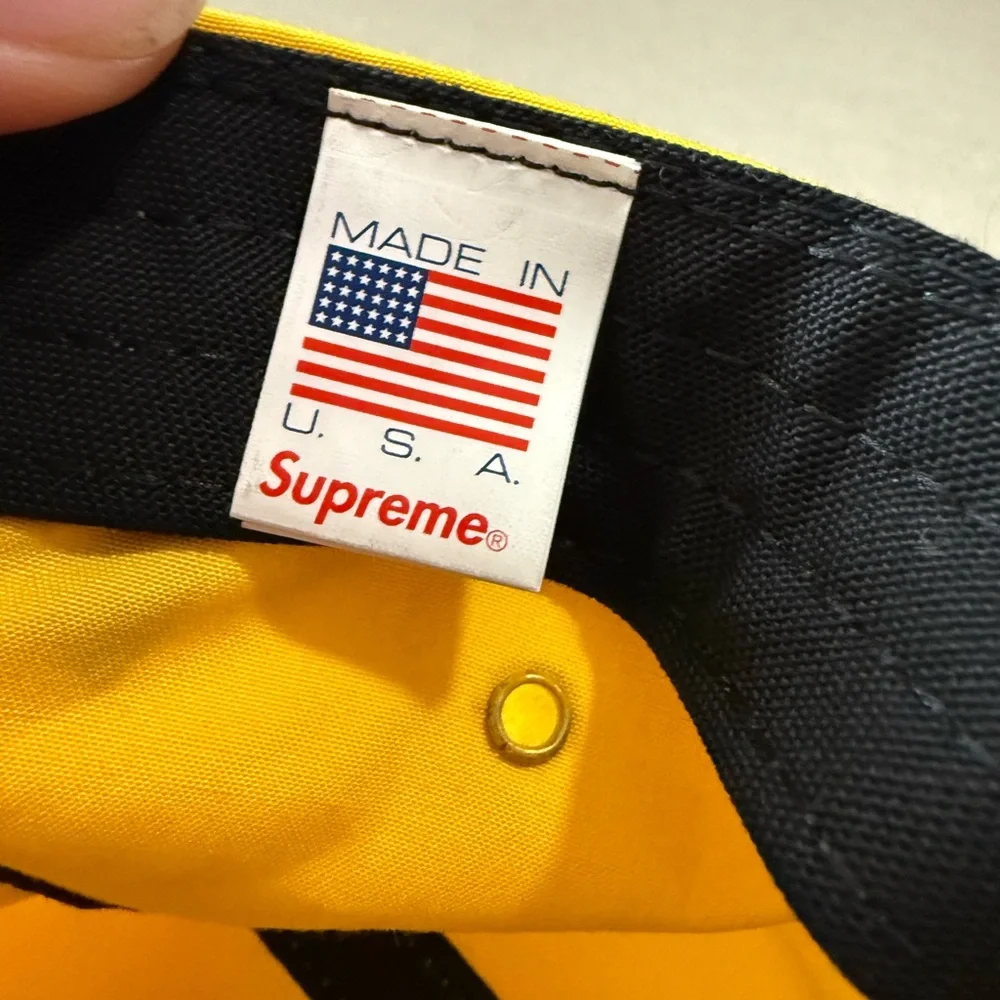 Supreme hat - Picture 4 of 4